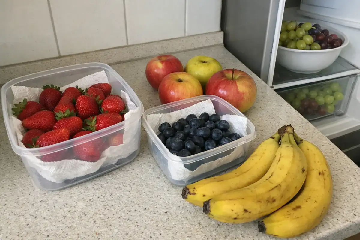 Jak przechowywać owoce, żeby się nie psuły? Praktyczne porady